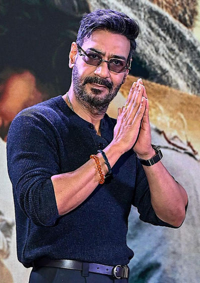 Celebrity wearing a crystal bracelet