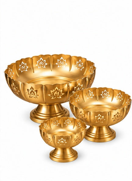 Lotus cut-work gold footed bowls set of 3, front view