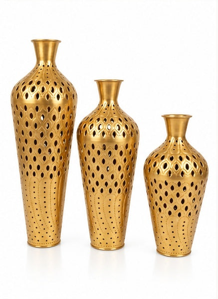 Perforated gold vases set of 3, close-up detail