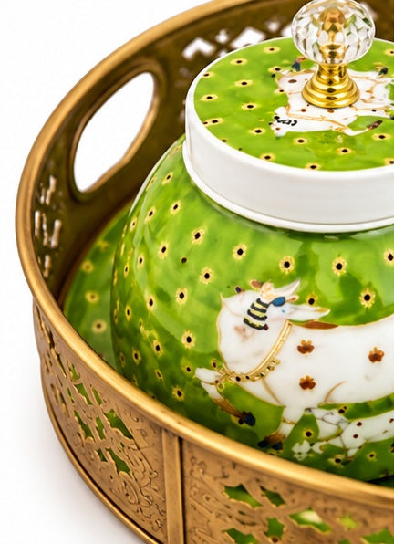 Pichwai cow jars set of 2 with round tray, Green, close-up detail